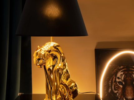 Jaguar Table Lamp