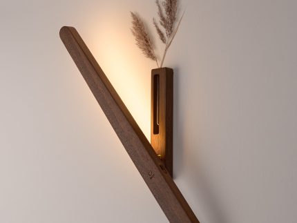 Vase Walnut Wall Lamp